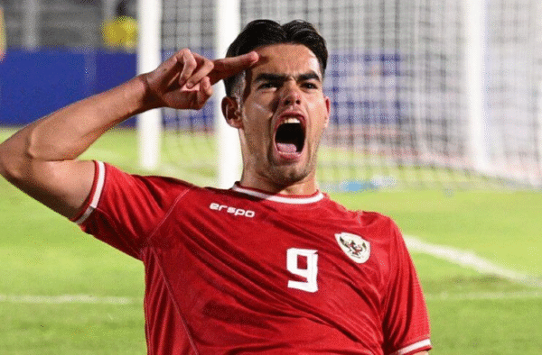 Jens Raven Resmi Berseragam Bali United