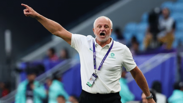 Graham Arnold: Pelatih Irak dengan Memori Kelabu Melawan Timnas Indonesia