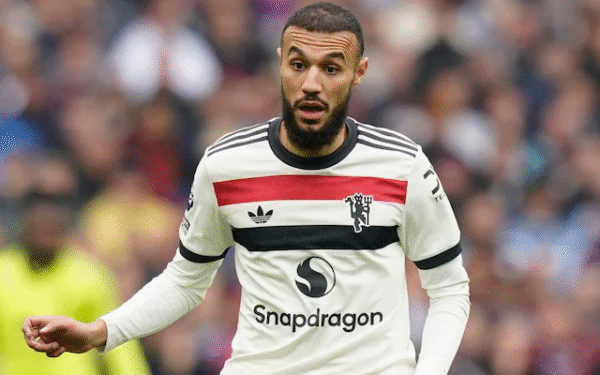 Noussair Mazraoui Pulih 100%, Siap Tampil Penuh Kontra Liverpool